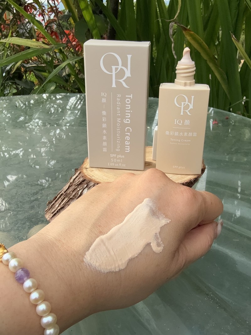 女人知己試用大隊,口碑行銷,部落客行銷,ORI  IQ顏煥彩素顏霜,ORIBEAUTY,IQ顏煥彩鎖水素顏霜,素顏霜,提亮神器,潤色隔離,遮蓋斑點,完美遮瑕,美肌,一秒素顏,妝感好氣色,偽素顏必備,懶人好幫手,你的肌膚好幫手,敏感肌適用